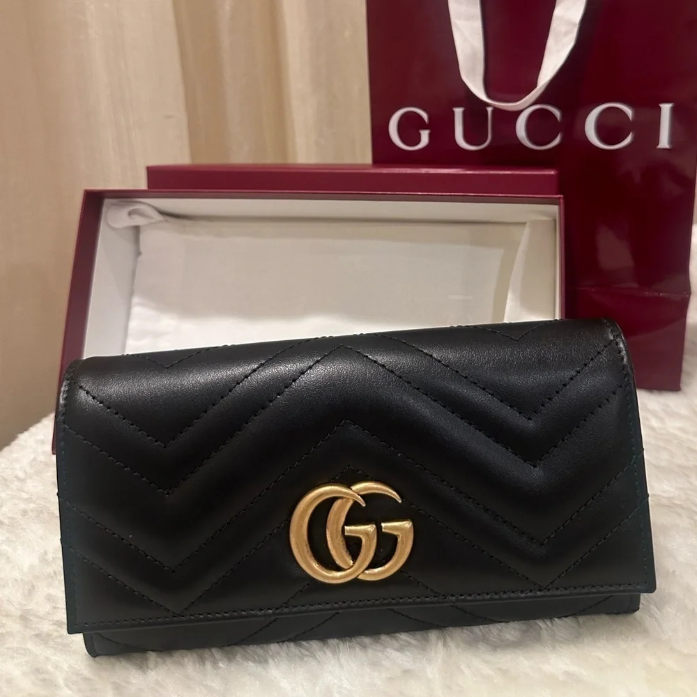 GUCCI GG MARMONT CONTINENTAL WALLET - Picture 1 of 13